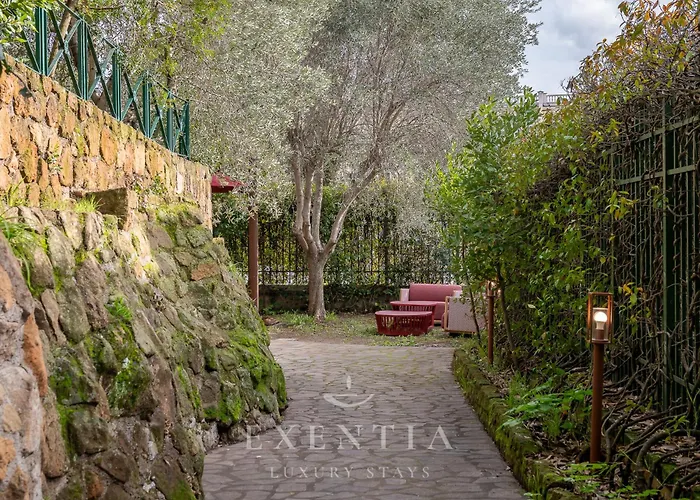 Exentia - Private Garden With Jacuzzi Near Spanish Steps, Via Margutta - Roma