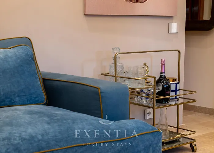 Villa Exentia - Private Garden With Jacuzzi Near Spanish Steps, Via Margutta -